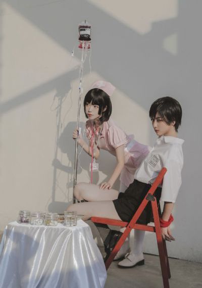 一女多男3根一起进去