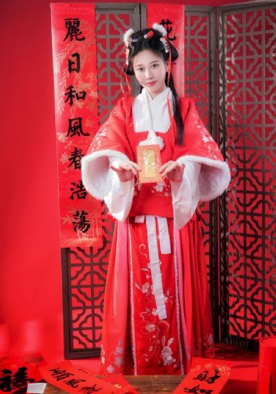 姐姐妹妹站起来