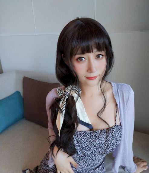 明月照尖东