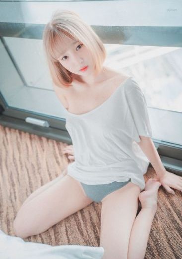 激情艳女